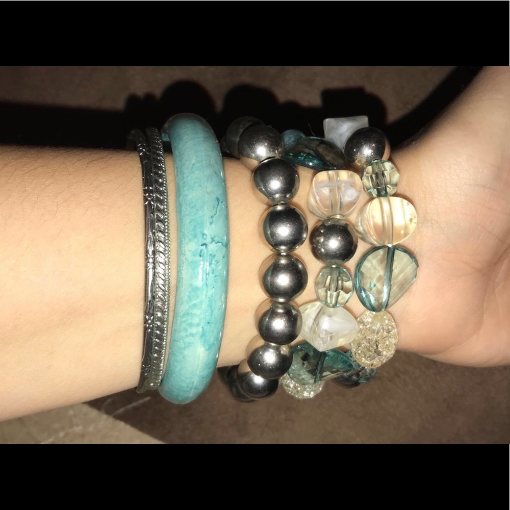 Bracelets - Picture 1 of 3